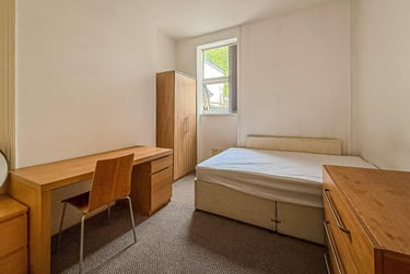 4 bed house, Llantrisant Street, Cathays, Cardiff, CF244JE - Image 2